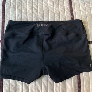 Nobull shorts in good condition size S